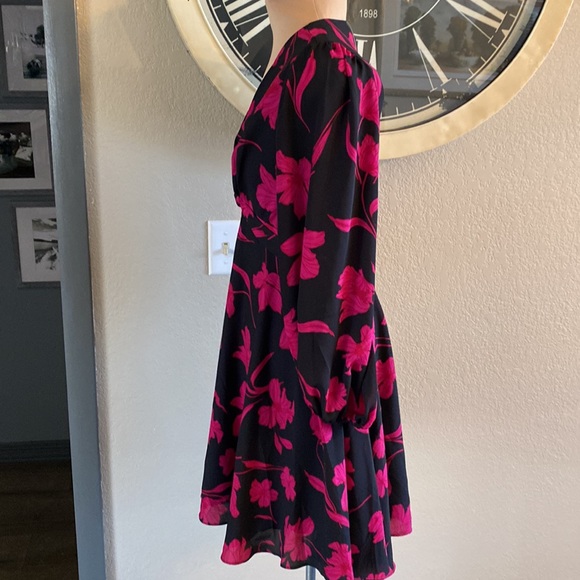 NWT Banana Republic floral puff dress - Picture 5 of 8